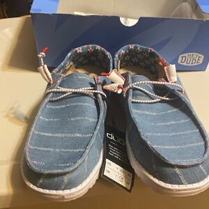 Hey Dude New with tags Wendy Patriotic Denim Star Shoes. Size 9